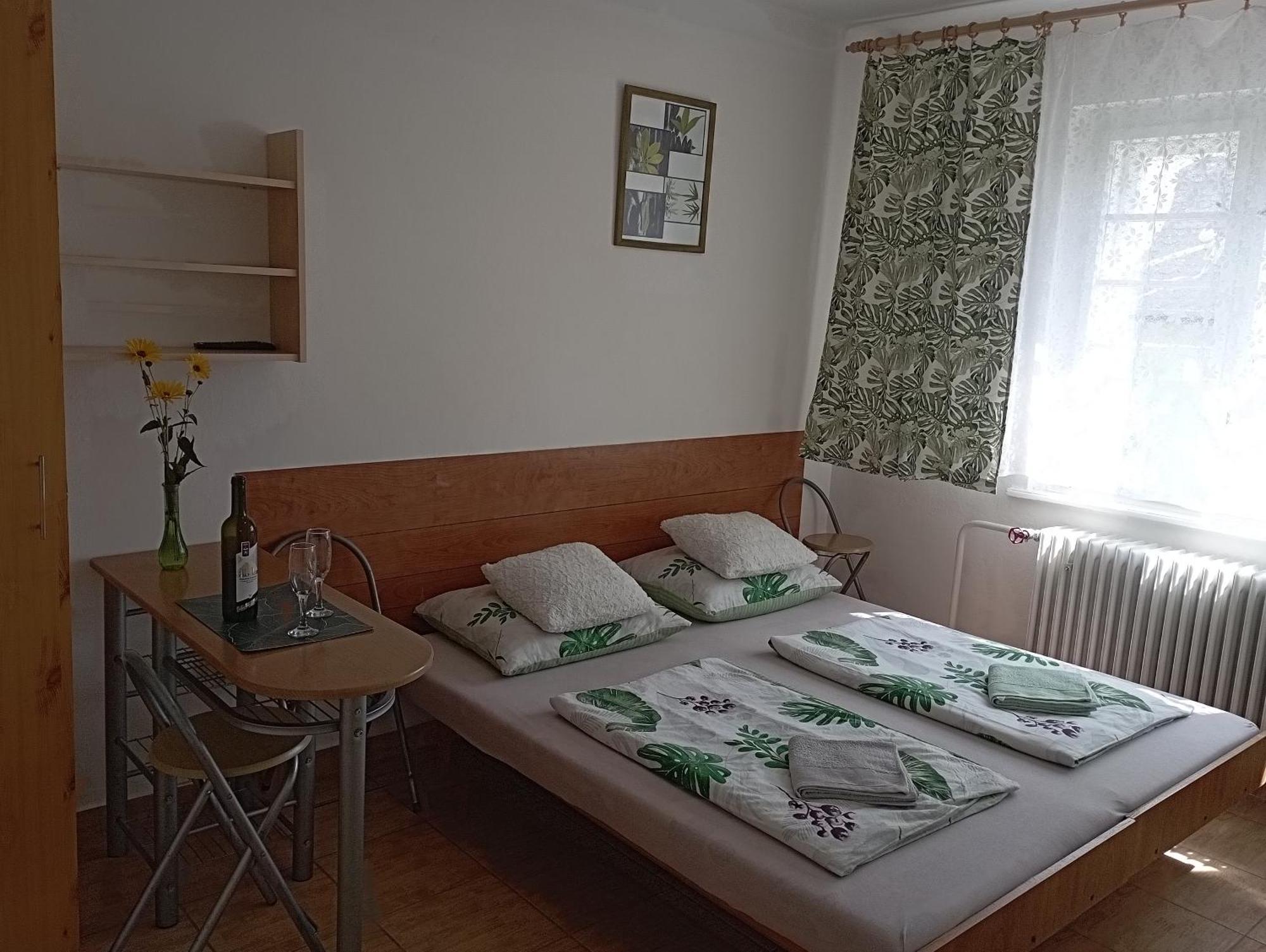 Afrodita Hotel Štúrovo Екстериор снимка