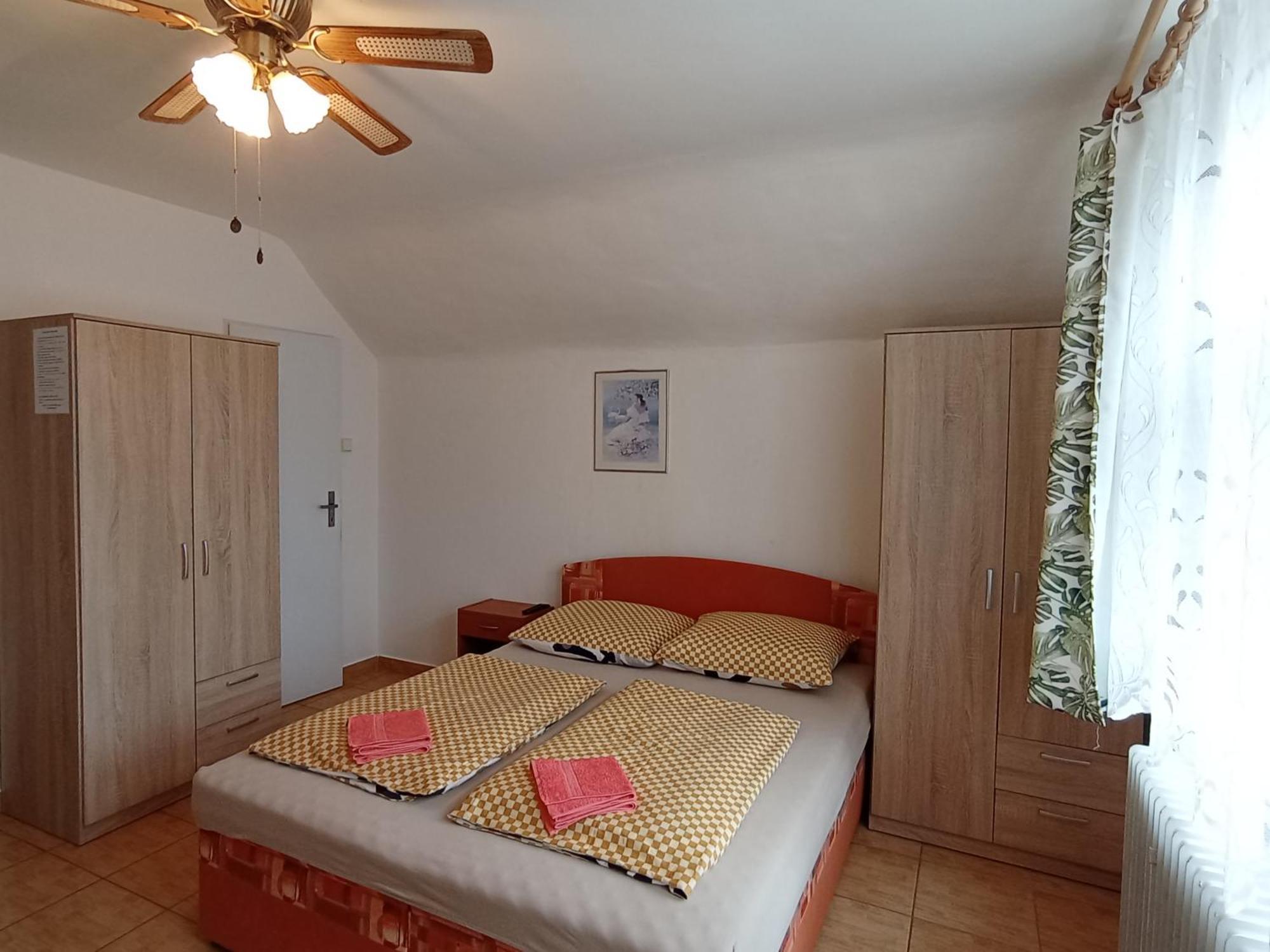 Afrodita Hotel Štúrovo Екстериор снимка